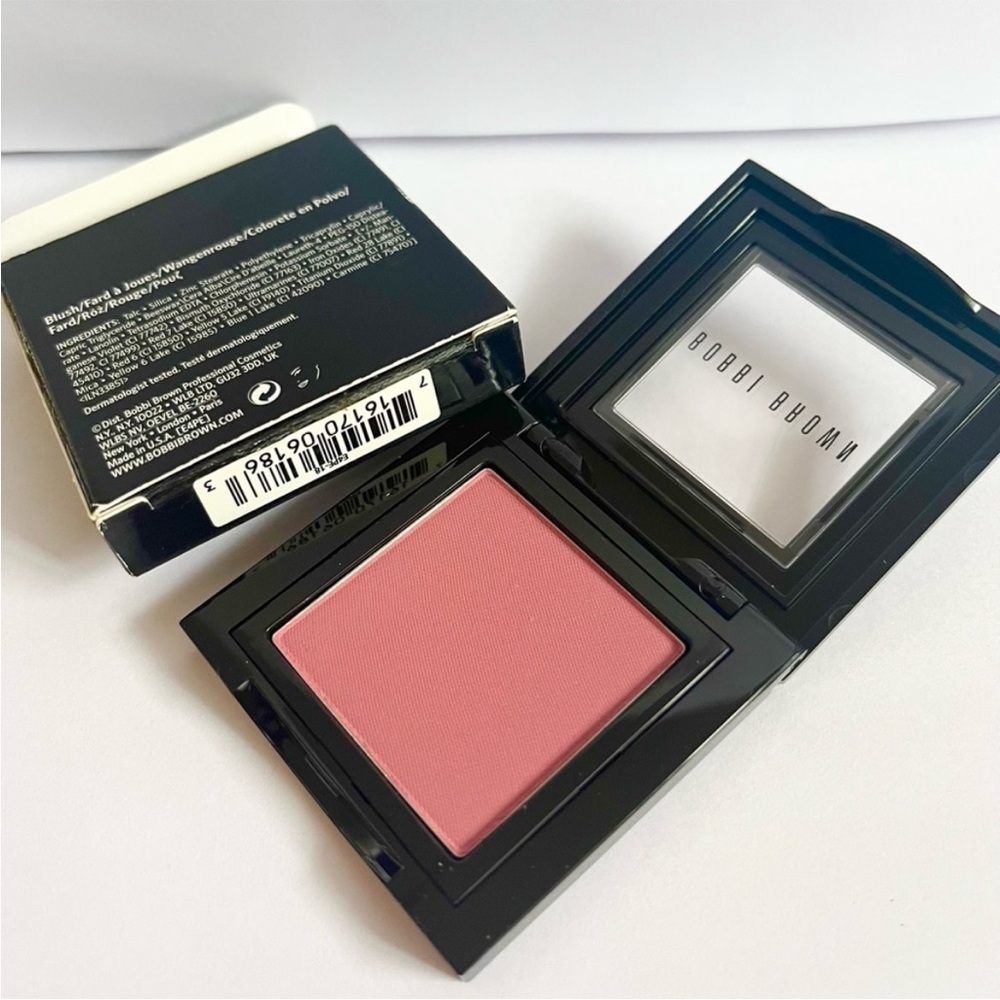 Bobbi Brown Blush in Desert Pink - Picture 3 of 8
